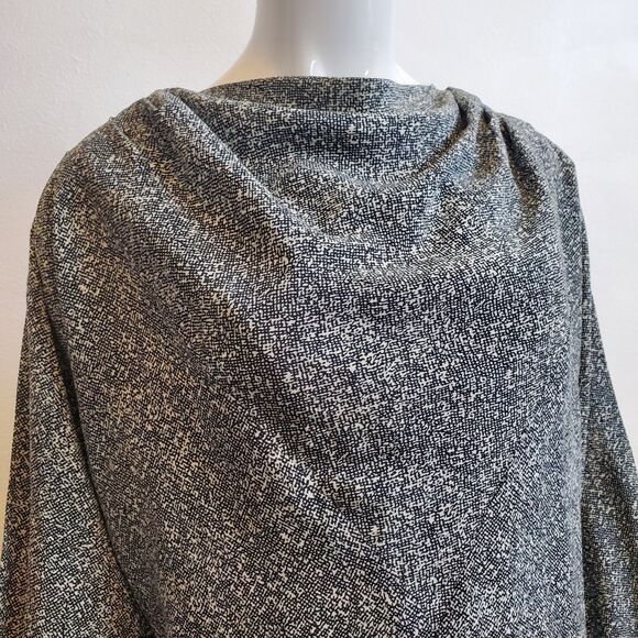 Vintage 80's Black & White Patterned Blouse - Picture 4 of 8